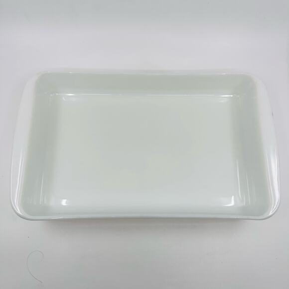 Pyrex White Baker 232 Opal Milk Glass Ovenware Kitchenware Bakeware USA Dish Vtg - Picture 2 of 6